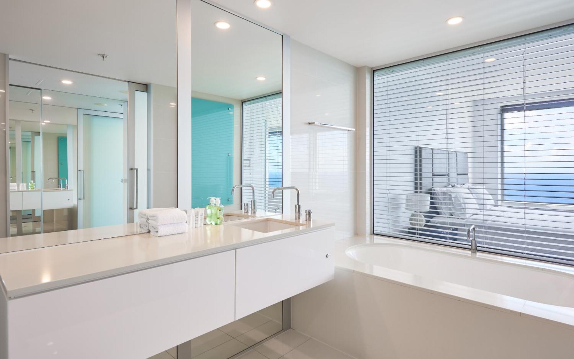 Serain Residences On 9 Hamilton Avenue Gold Coast Exterior photo